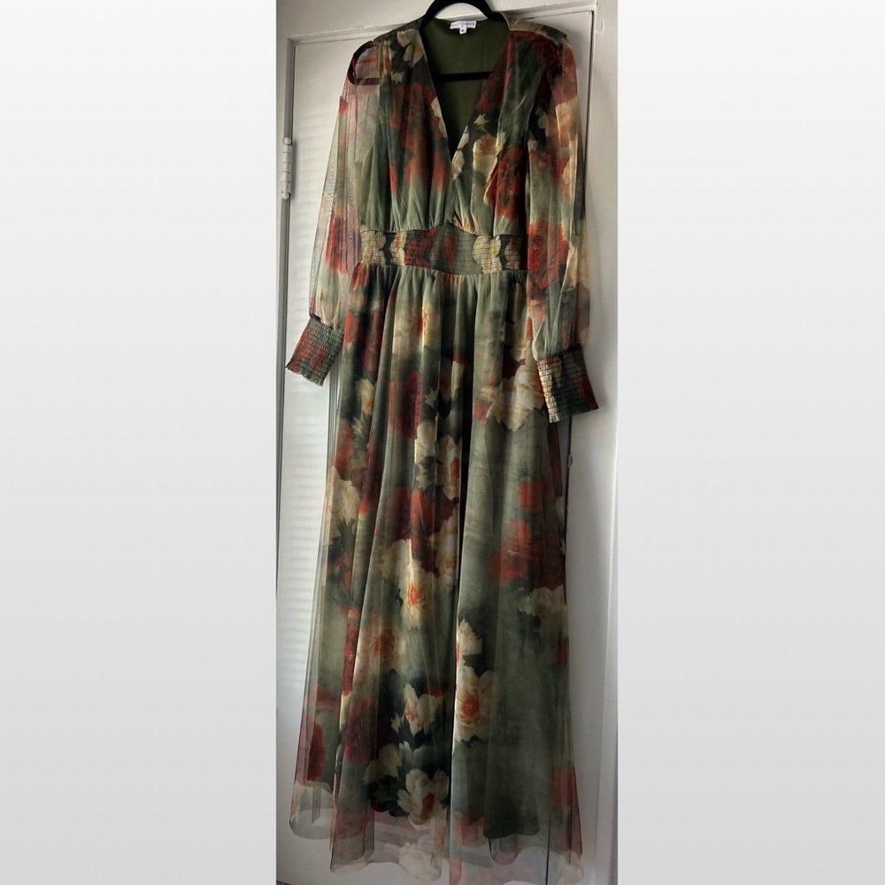 **FREE SHIPPING** Baltic Born “Layla” Maxi Dress